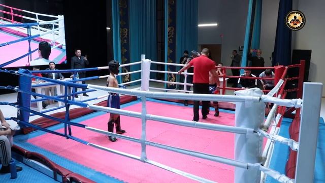 Бирманский бокс Уразалин Абулхаирхан - Шукуров Мухамад "Битва в горах ⚔ " смотреть онлайн