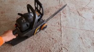 2017 McCulloch CS400T Petrol Chainsaw, Entered into Auction. 77P6-12