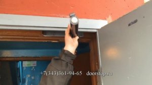 Доводчик пневматический Пример установки