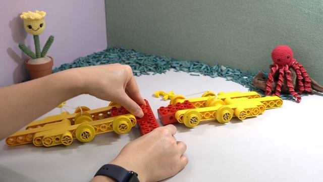 Build It Yourself - LEGO DUPLO Bird // With LEGO Education Early Simple Machines Set (9656)