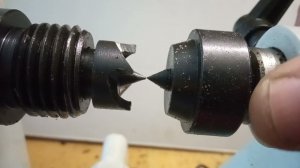 проверка соосности Токарный станок по дереву REALREZ R-1218VD 550В. с регулировкой скорости оборотов