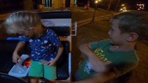 Дети и машина. Даня и Диана играют в Такси ночью. МанкиТайм