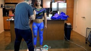 Walking in #BODYPAINT Jeans Before the #Reaction