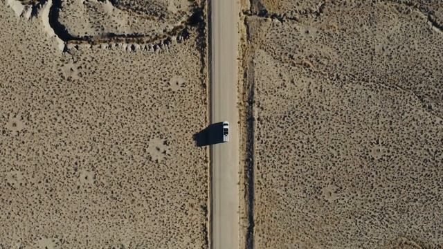 Портативна зарядна станція Jackery Explorer 240EU смотреть онлайн