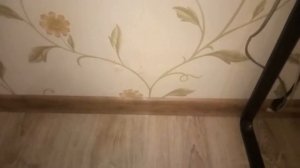 Как спрятать провода под столом