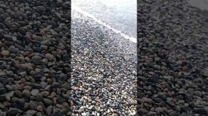 Полудрагоценные камни на пляже !