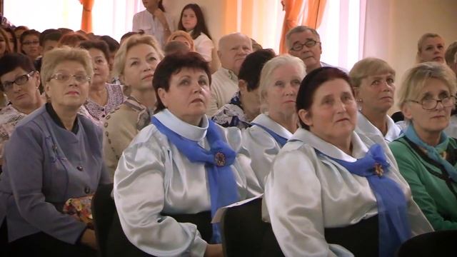 Медведевская школа отметила золотой юбилей смотреть онлайн