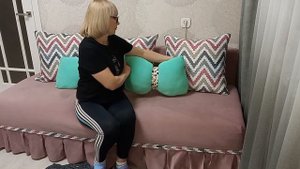 Как обновить старый диван ( съемные чехлы)