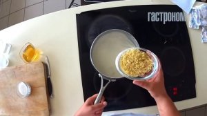 Молочная лапша с медом и ванилью