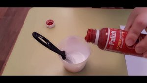 Из чего осы строят свои гнезда?