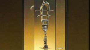 Систр (егип. sistrum — «то, что встряхивают») — ударный музыкальный инструмент