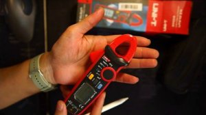 มันมาจาก LAZADA EP11. DC/AC CLAMP METER UNI-T UT201E