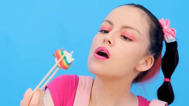 Кулинарный Челлендж: Я против Бабушки | Смешные Челленджи от KiKi Challenge