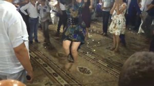 Девушка Очень Бомбастич Четко Танцует. Красивая Музыка Азербайджанская ??