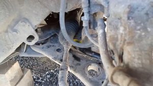Toyota Auris Замена тормозных дисков, колодок, стабилизатор.Защита "Броня"