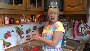 ДЕЛАЮ НАСТОЙКУ ДЛЯ СУСТАВОВ НА СИРЕНИ, В ХАРЬКОВЕ ЖАРА... | Arina Belaja