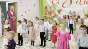 8 марта_утренник в детском саду_средняя группа
