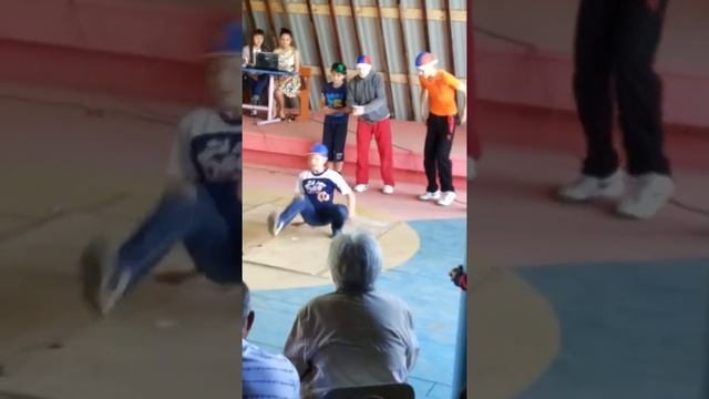 СОЛ. Интеллектуал 2014г. Брейк-данс смотреть онлайн