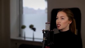 Ariana Grande - Dangerous Woman (Sara Farell Cover)