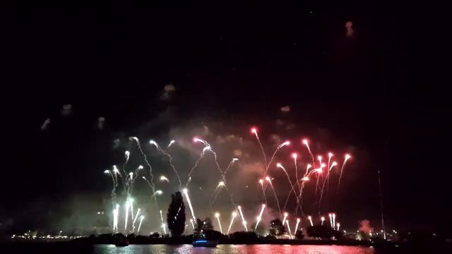 Фейерверк в честь Праздника Риги 2018 смотреть онлайн