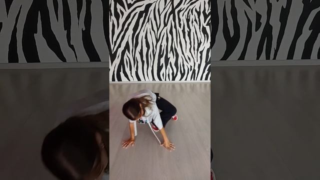 Брейк-денс Урок 5 #breakdance #брейкданс #детитанцуют #bgirl смотреть онлайн