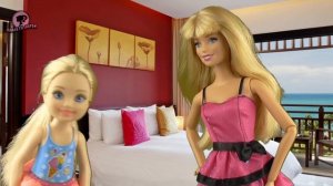 Перевели в первый класс за двойку  Мультик Барби про школу!