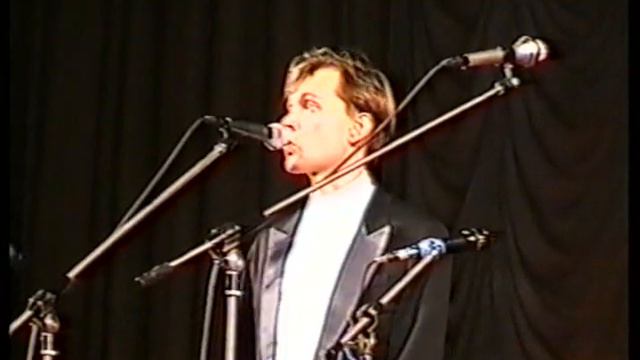 Олег Погудин "Sous le ciel de Paris (Под небом Парижа)" смотреть онлайн