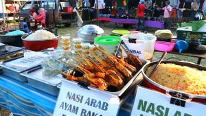 НОЧНОЙ РЫНОК ЛАНГКАВИ МАЛАЙЗИЯ: УЛИЧНАЯ ЕДА И ЦЕНЫ НА ЕДУ / NIGHT MARKET LANGKAWI