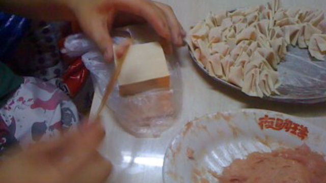 Как быстро слепить пельмени