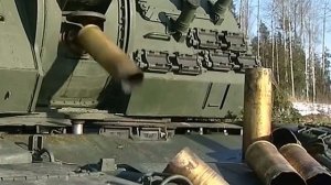 Учебные стрельбы из САУ «Мста-С» на полигоне в Ленинградской области