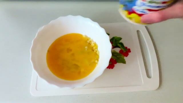 Рецепт: "Овсяная каша с бананом в микроволновке"/Anya Yar смотреть онлайн