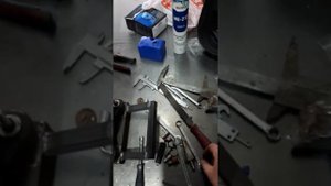 компрессор из кондиционера или холодильника
