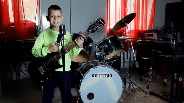 "Плачет девушка в автомате" Е.Осин (cover, Олег 9 лет) смотреть онлайн