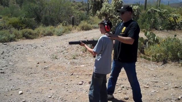 Cody: Mac 10 silenced 5/15/2010 смотреть онлайн