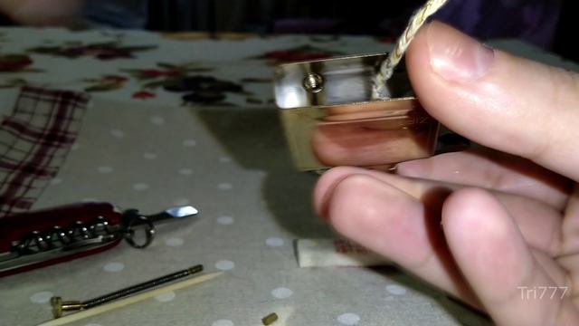 Как переложить фитиль в зажигалке Zippo смотреть онлайн