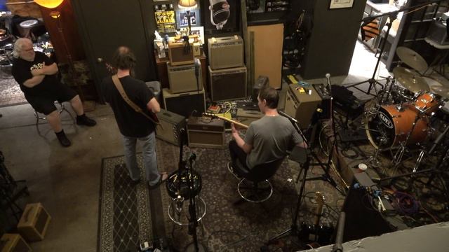 Testing a 1958 Gibson GA-20T  Bumbling thru War Pigs - Studio Outtake