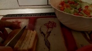 Новогодний стол за 100 руб  с человека это реально! 300 рублей на 3-х человек.