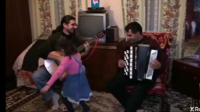 Всю душу вынули ! Какие приятные люди ! Талантливые добрые и весёлые