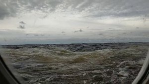 Как я отметил свой день рождения в шторм посреди Ладожского озера