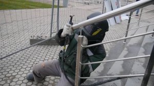 ТИГ сварка в аргоне на монтаже , сварка перил.