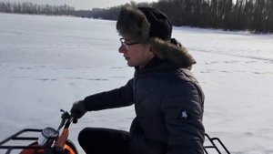 Vlog :  Зимняя рыбалка. Квадроцикл на снегу. Обновки.