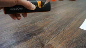 точилка фискарс.  нож морэ.  нож опинель...