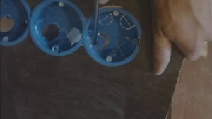 Монтаж розеток в блоке.