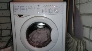 Indesit WISL 106 - fast overview and spin (old video)