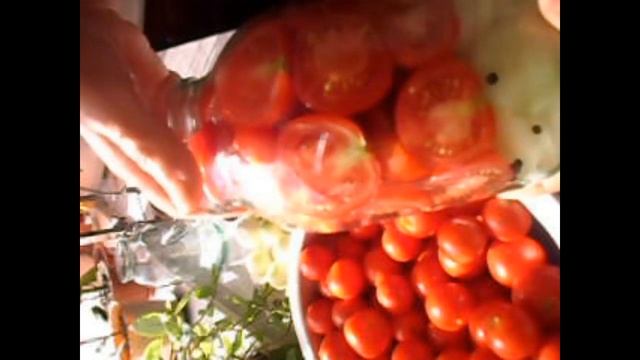 Помидоры маринованные по-молдавски. смотреть онлайн