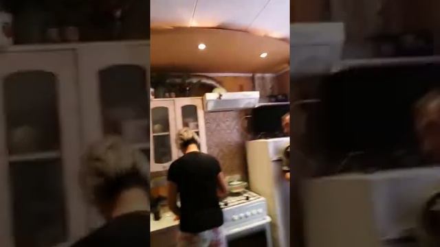 КЕМЕРОВО ТАЙМС Миша танцует ждите до конца смотреть онлайн