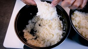 ПРИГОТОВИЛИ ДВЕ ФИЛАДЕЛЬФИИ!!! ДЕШЕВАЯ И ДОРОГАЯ!!! ПРОВЕРКА ПРОДУКТОВ ИЗ ЛЕНТЫ ДЛЯ СУШИ И РОЛЛОВ!!!