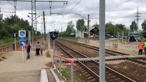 Железнодорожный светофор в Снегирях