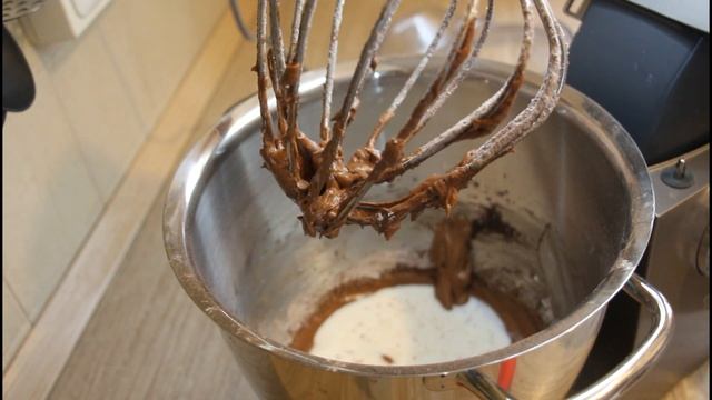 Шоколадные маффины с кусочками шоколада/MAFFIN AL CIOCCOLATO/chocolate maffins смотреть онлайн