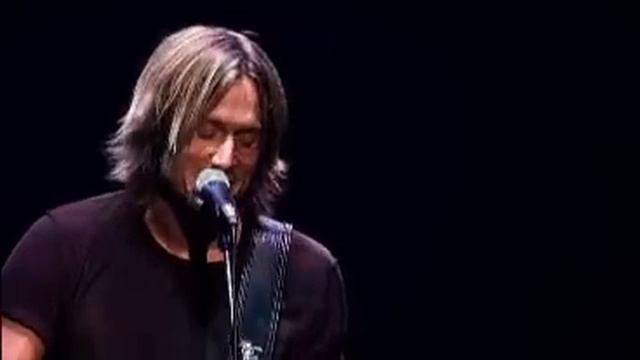 Raining on Sunday Keith Urban смотреть онлайн